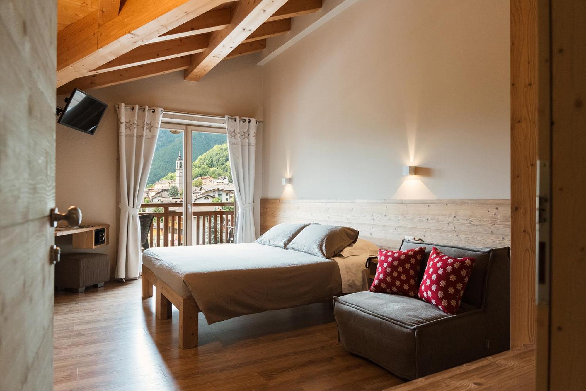 Alpen Chalet - Charme Mountain Hotel - Schilpario Exterior foto